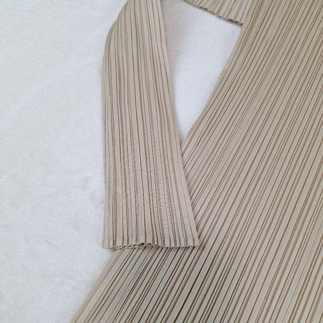 プリーツプリーズ　ハイネックカットソー　ブラウス　長袖　ベージュ　サイズ3