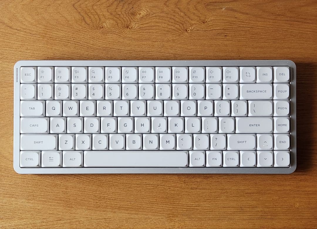 【茶軸へ変更可】NuPhy AIR75 v3 red nano US配列