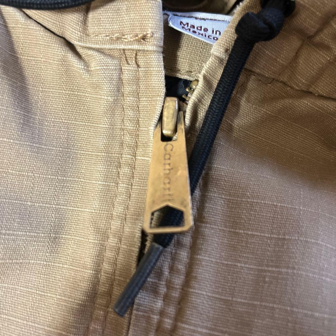 Carhartt ベージュダイヤモンドキィルティング フード付きジャケット