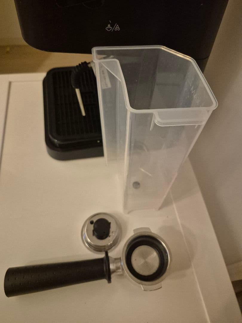 DeLonghi エスプレッソマシン