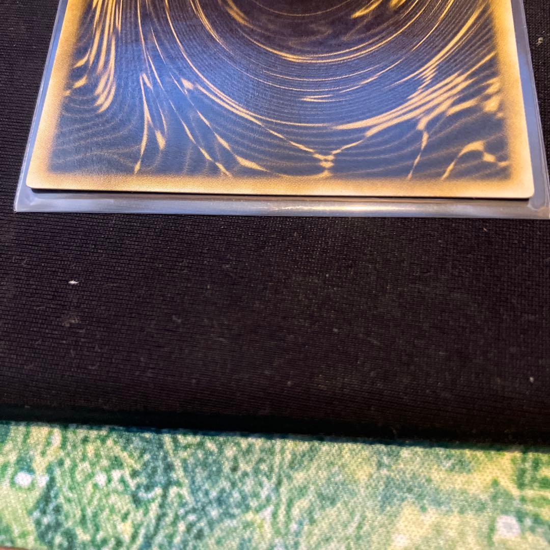 ゆ 三幻神 オシリスの天空竜 オベリスクの巨神兵 ラーの翼神竜