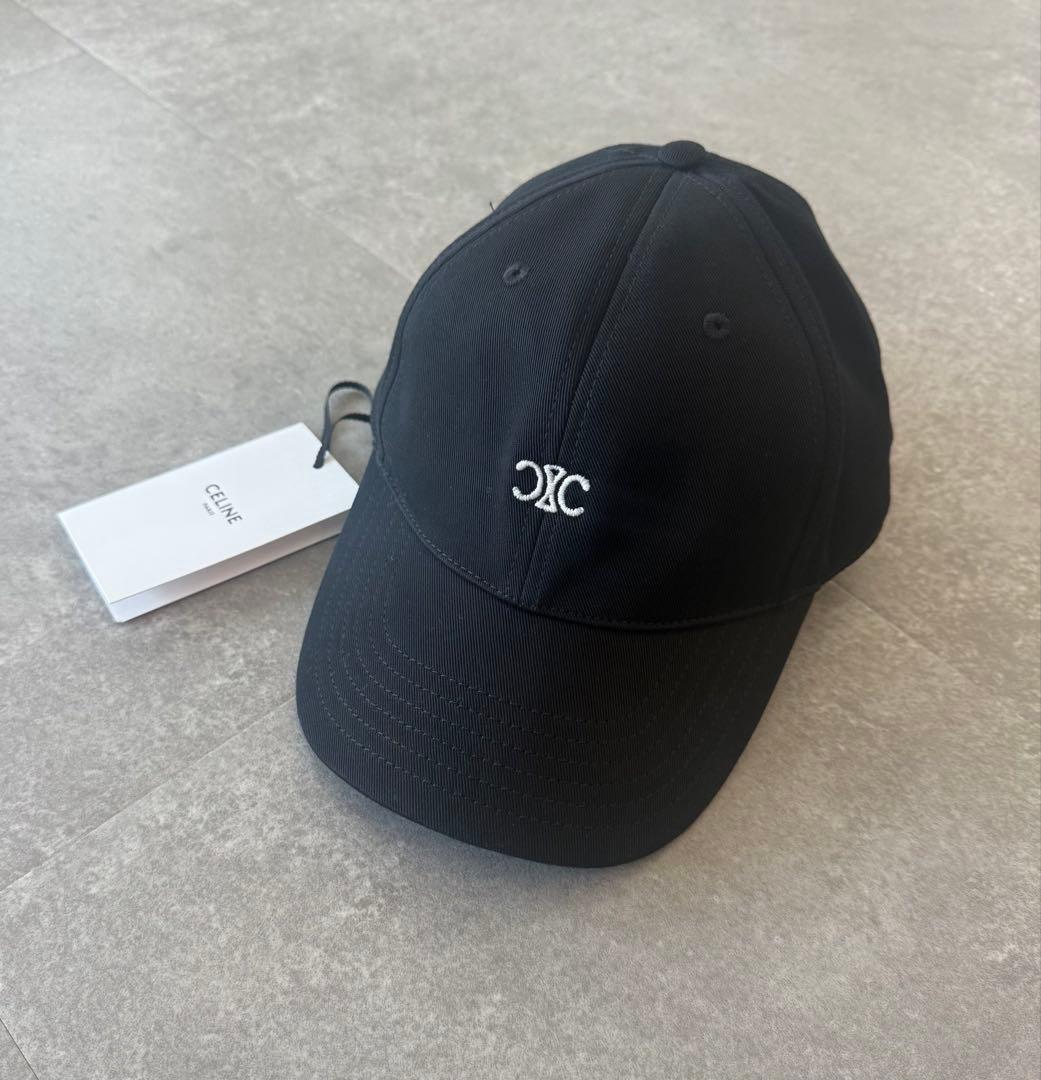 新品CELINE トリオンフ ベースボールキャップ