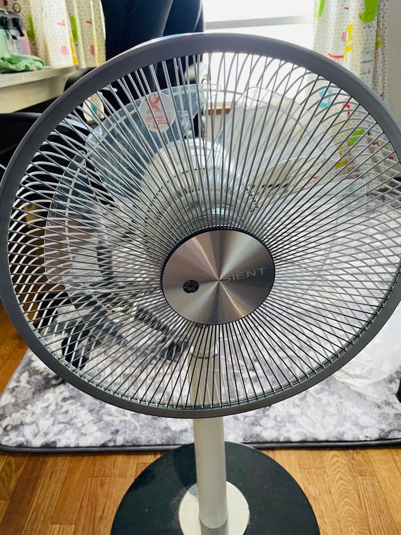 TOSHIBA 扇風機 スタイリッシュデザイン