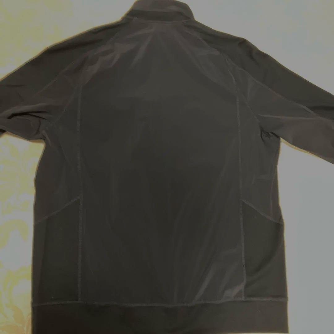 t.s.hです❗️Theory綿とナイロンのコンビジャケット・Ｌ