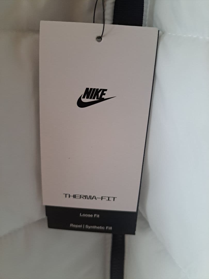 NIKEダウン　S　ホワイトダウンジャケット　白　ナイキ　ロングベンチコート