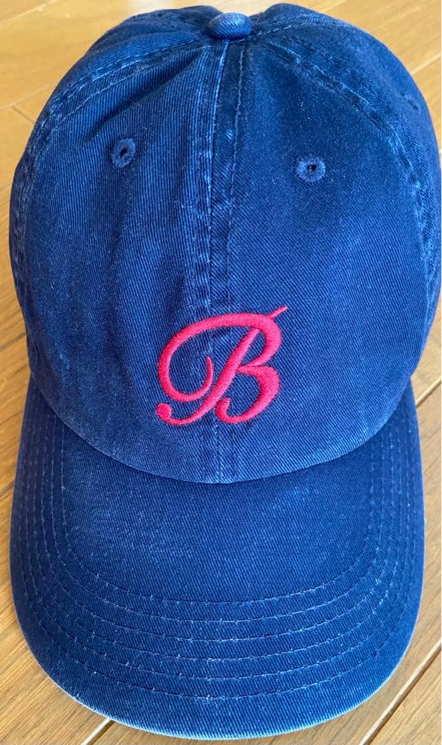 ショッパー布付！ MADISONBLUE ネイビーB刺繍キャップ