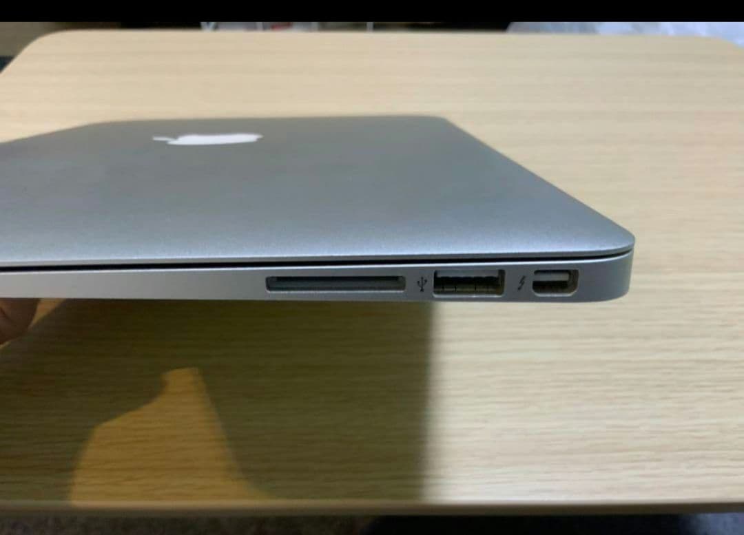 Apple MacBook Air 13インチ2015 256GB