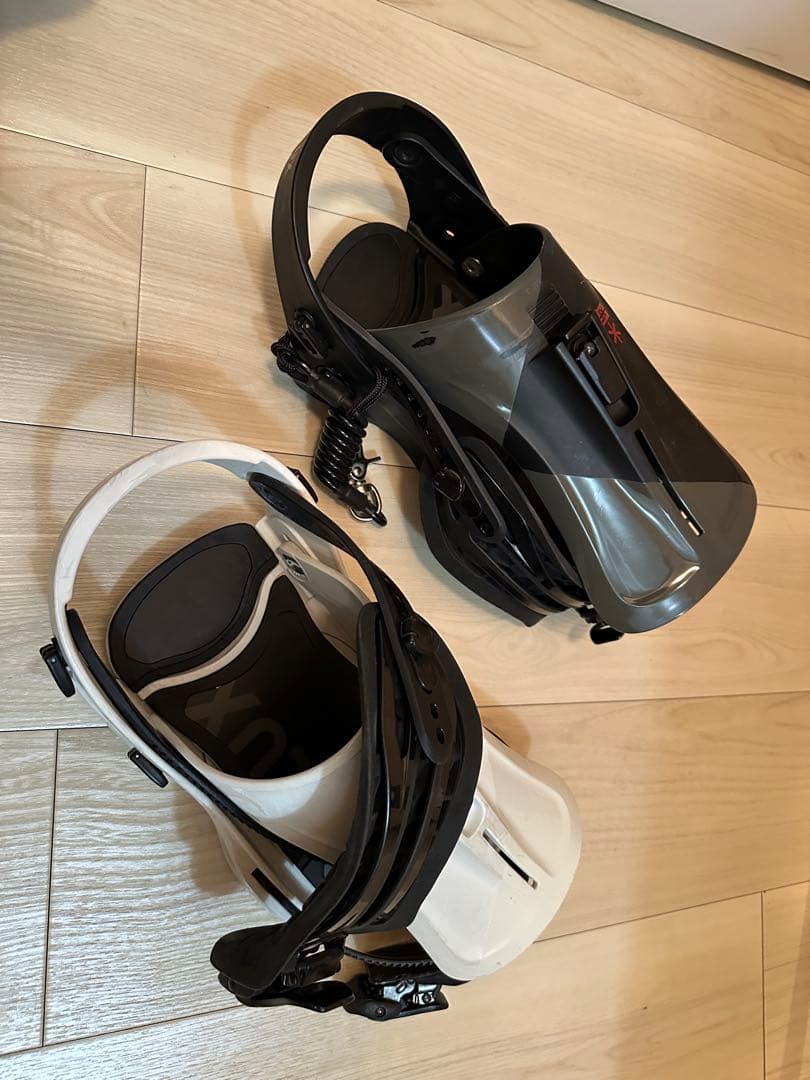 FLUX ビンディング XFブラック/ホワイト