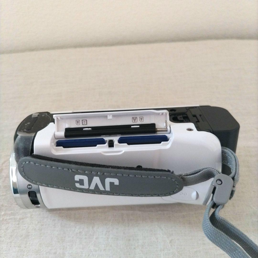美品　Everio JVC FULL HD ビデオカメラ GZ−HM390‐ｗ
