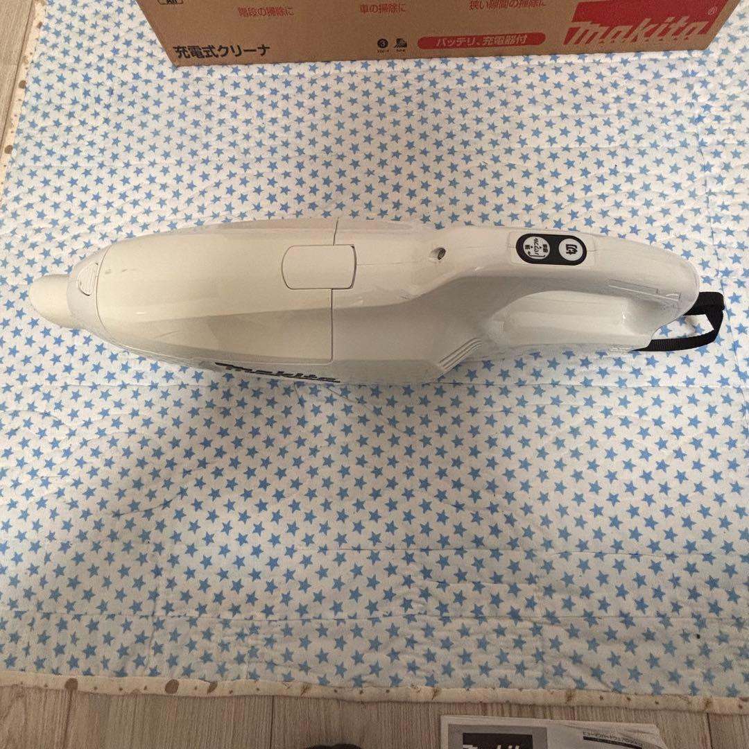makita 充電式クリーナー CL107FDSHW