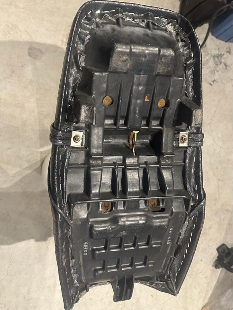 【CB400SF NC31用 タックロールシート　あんこ抜き】