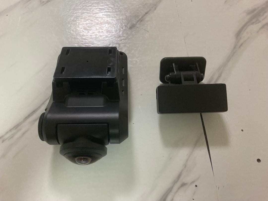 コムテック HDR360GＳ　前後2カメラ　ドライブレコーダー360度