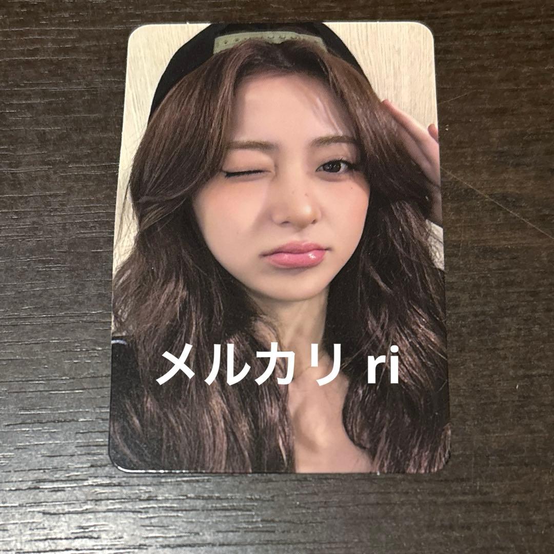 LE SSERAFIM ユンジン トレカ hello82 ポップアップ