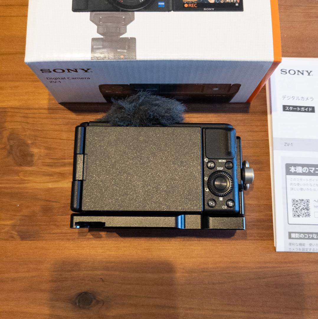 SONY ZV-1 Vlogcam 【箱あり・グリップ付き！】