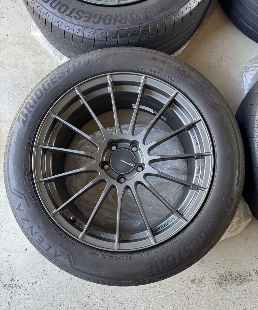 エンケイ ENKEI アルミホイール RS05RR 19インチ