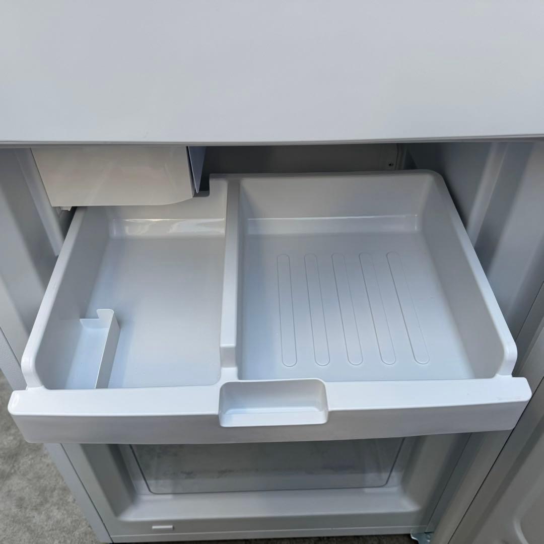 178⭐️2024年製★ほぼ新品★アイリスオーヤマ　冷蔵庫　自動製氷大型300L