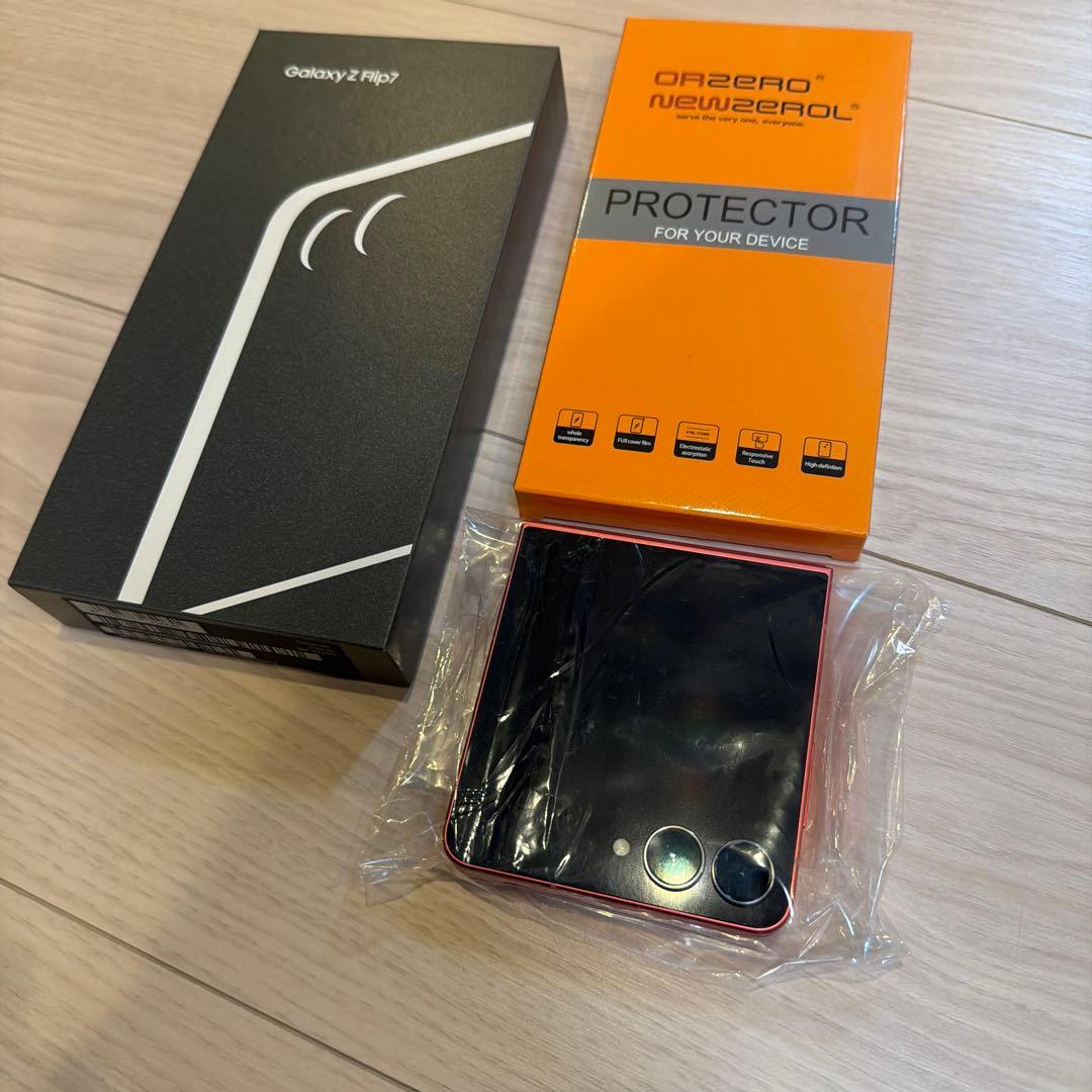 未使用　Samsung Galaxy Flip7 256GB コーラルレッド