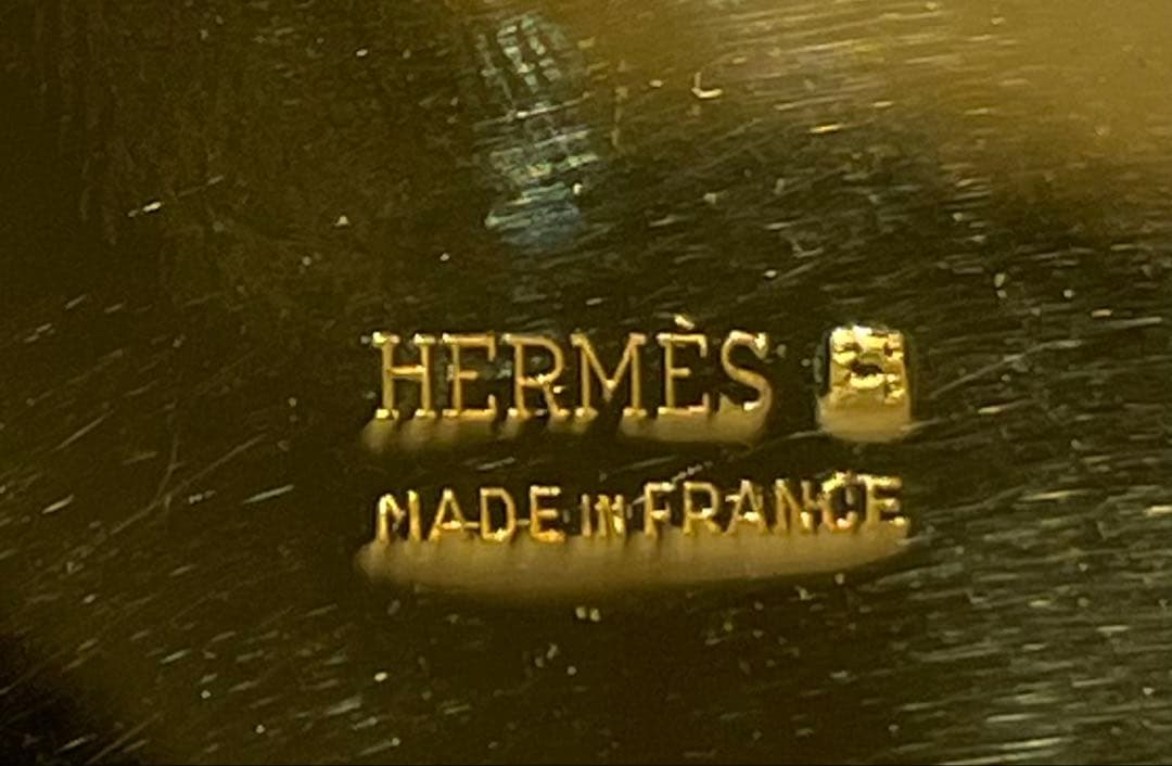 △HERMES エマイユ ピンブローチ 七宝焼き ゴールドカラー ブローチ