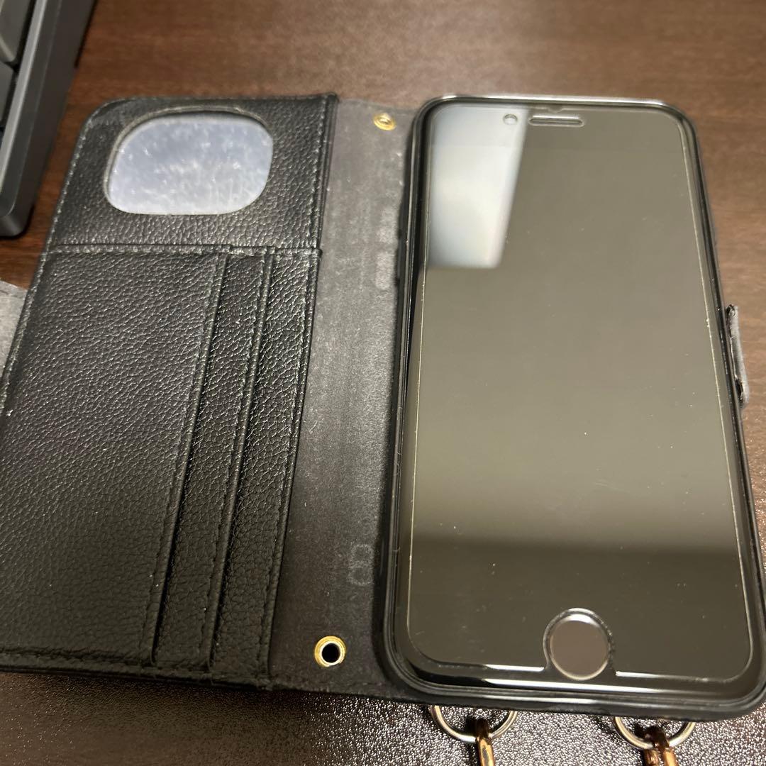 千*ん様 iPhone SE 第2世代 本体 バッテリー最大容量74%