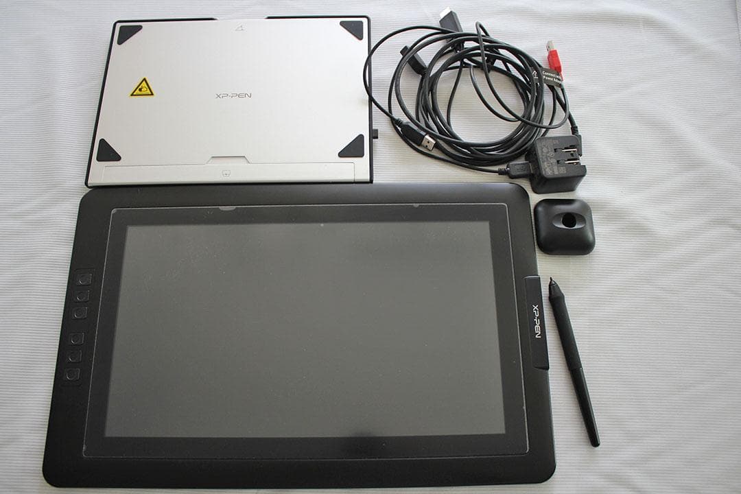 液タブ・ペンタブ XP-Pen Artist 15.6
