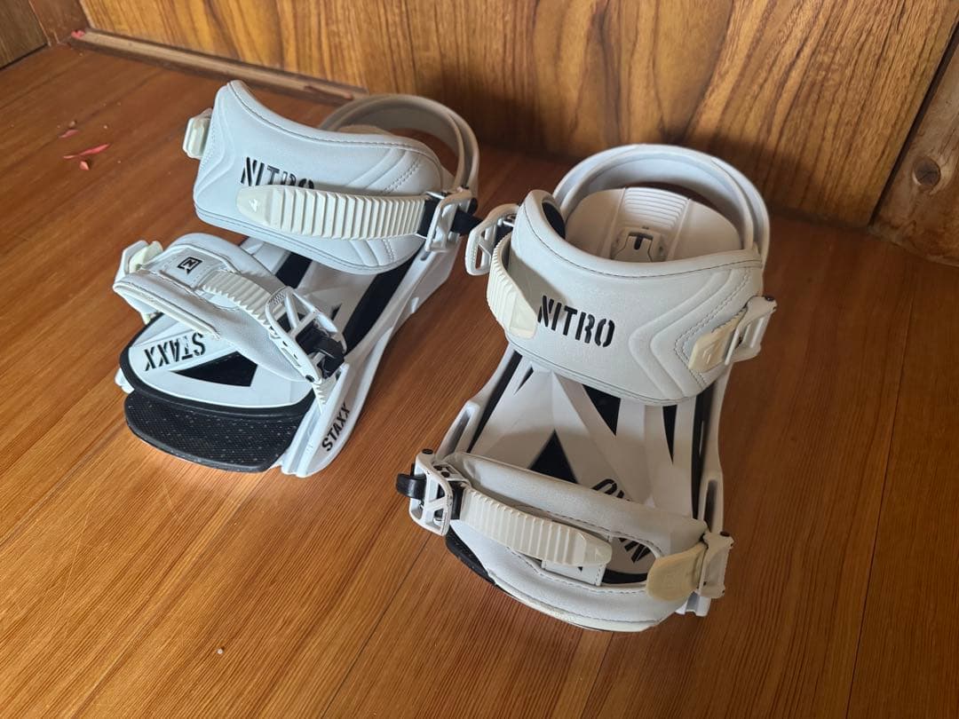 NITRO STAXX ホワイト スノーボードビンディング　M