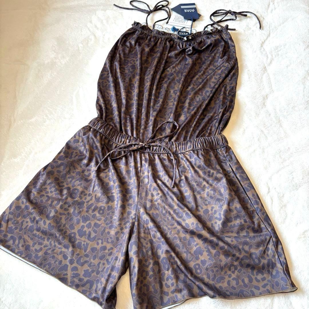 【muta marine】クールタッチショートロンパース レオパード柄