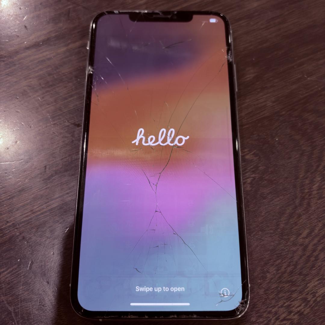 iPhone XS Max 64GB 本体　中古　ひびあり