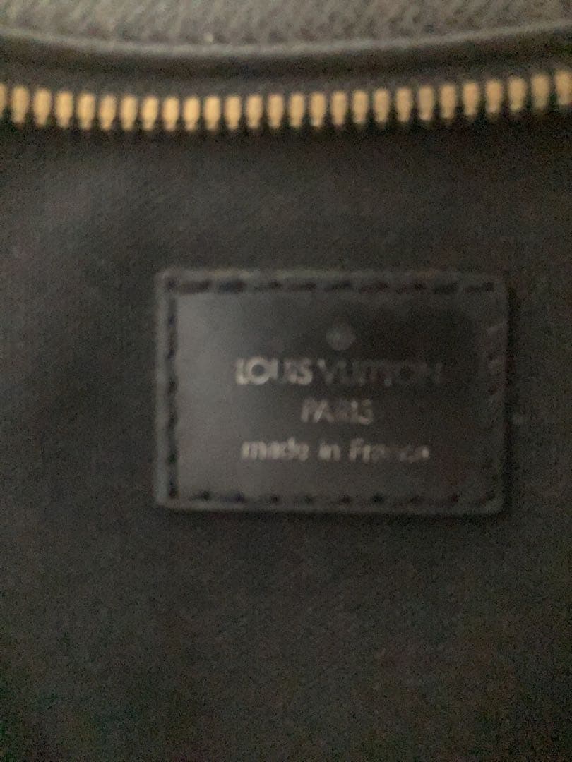 LOUIS VUITTONショルダーバッグ