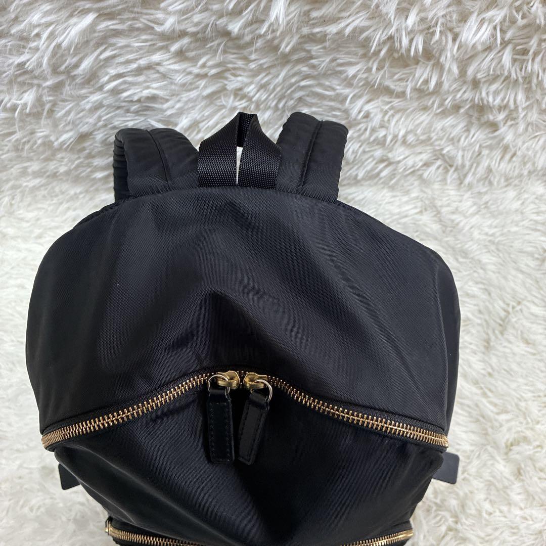 アニエスベー リュックサック A4大容量 ナイロン 黒 ロゴプレート ゴールド