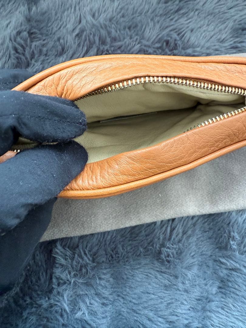 Bottega Veneta キャメルレザーポーチ