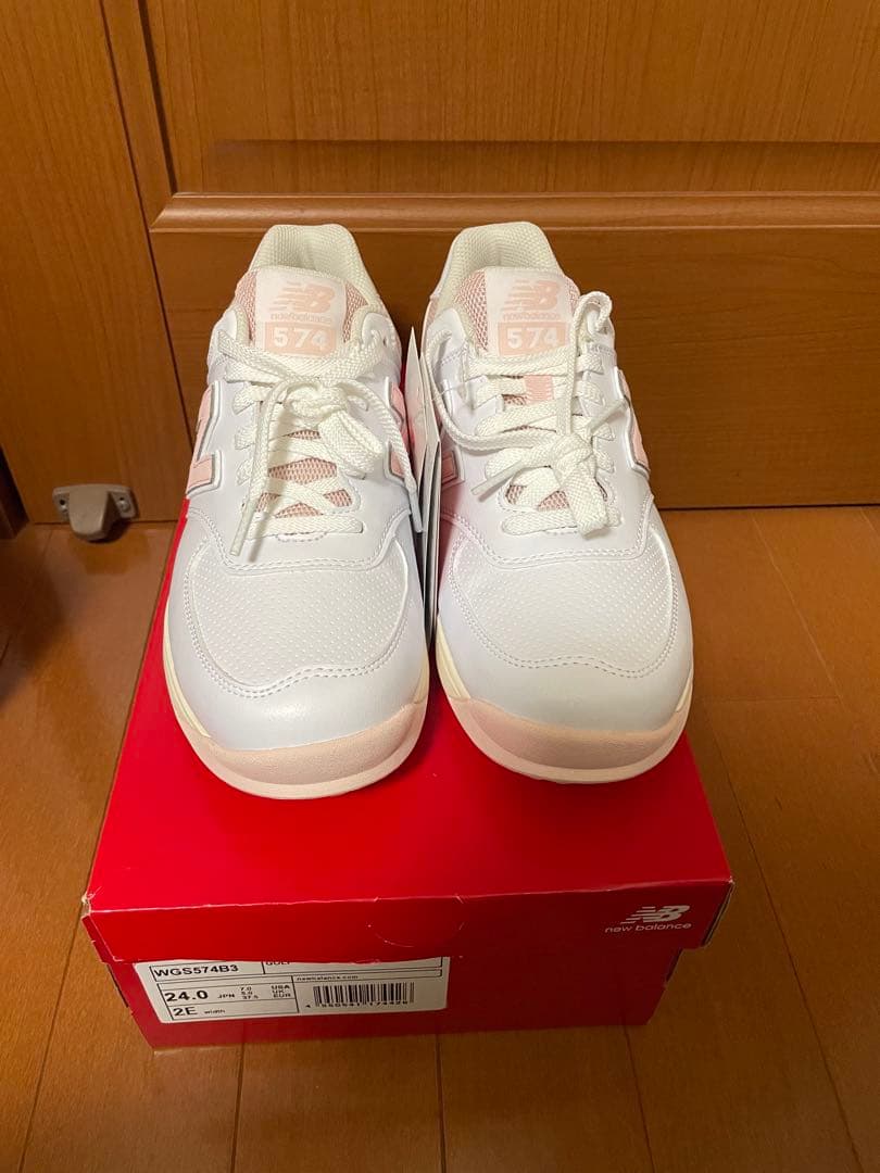 新品　New Balance ゴルフシューズ スパイクレスWGS574B3