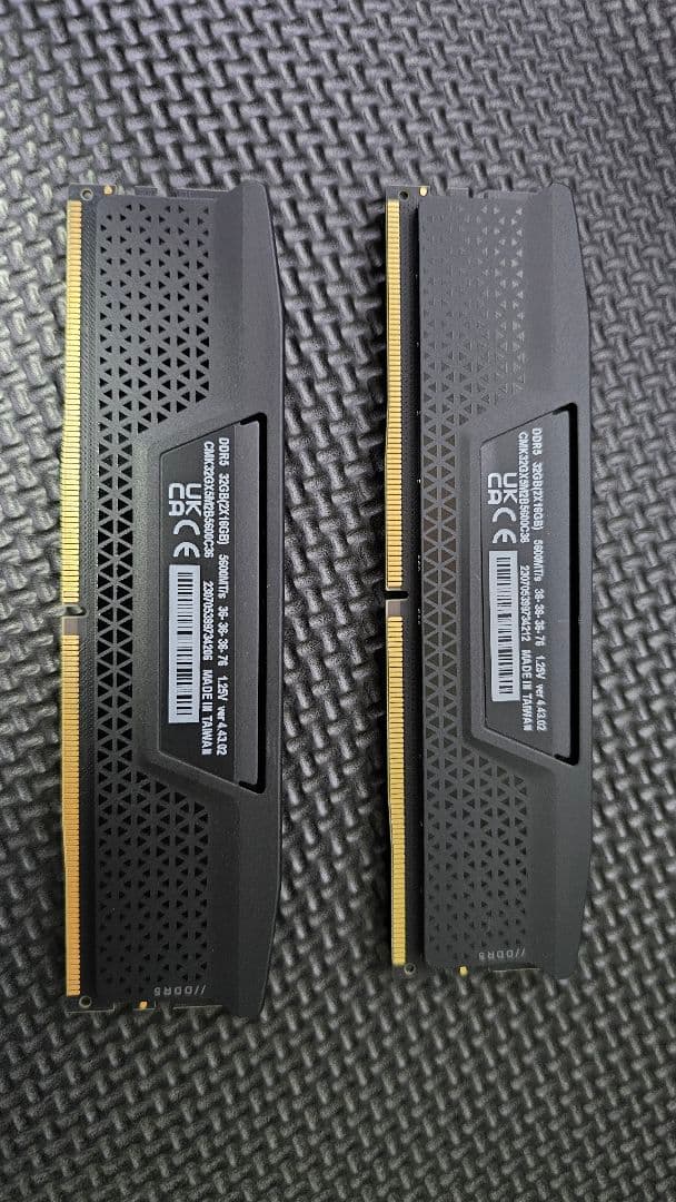メモリー CORSAIR DDR5-5600MHz 32GB