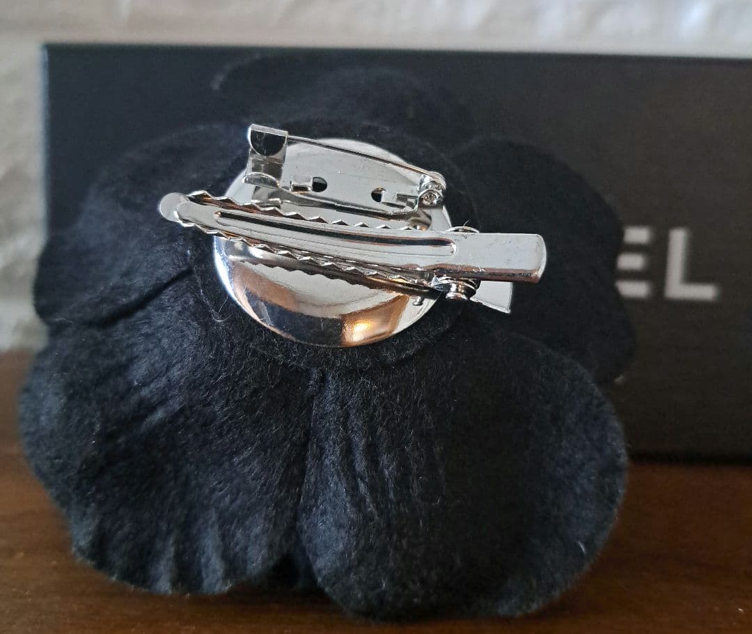 CHANEL シャネル　ブローチ　コサージュ　ノベルティ　ヘアクリップ