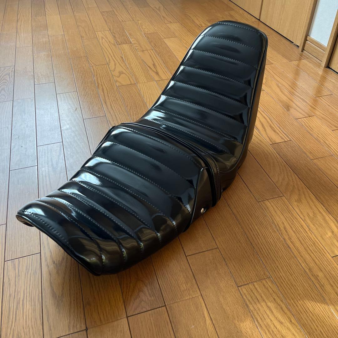 Z1 Z2 エナメルチョビ三段タックロールシート　シートヒンジ、ラッチ付き　美品