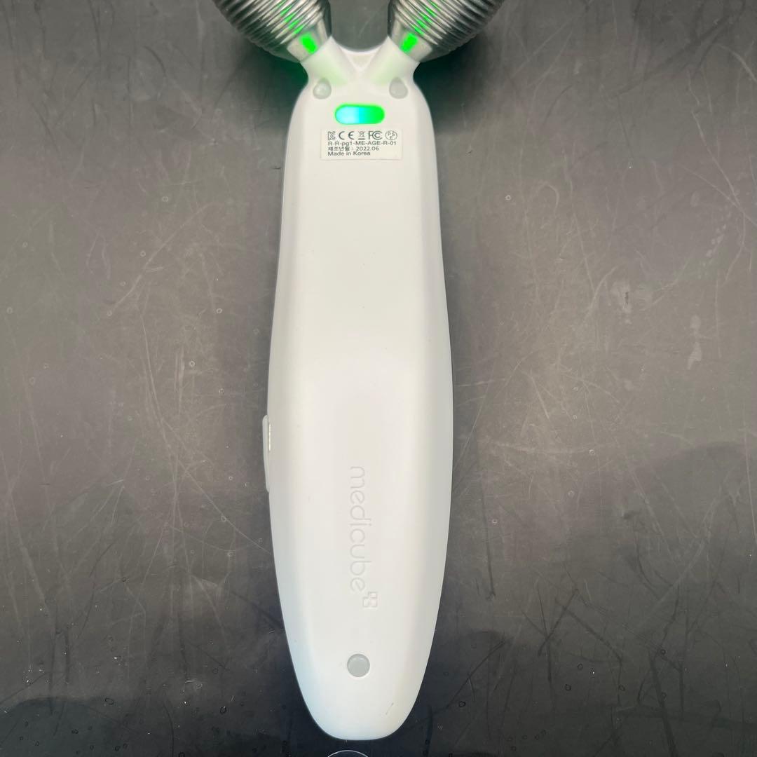 メディキューブ MEDICUBE AGE-R EMSダーマショット 美顔器