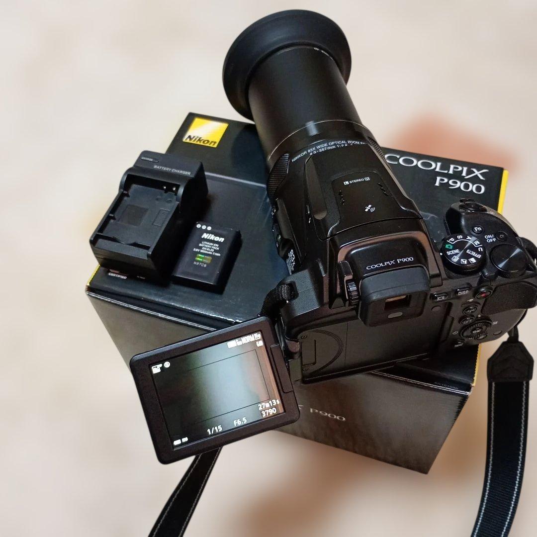 ニコン　COOLPIX P900 未使用に近い！　送料込み！