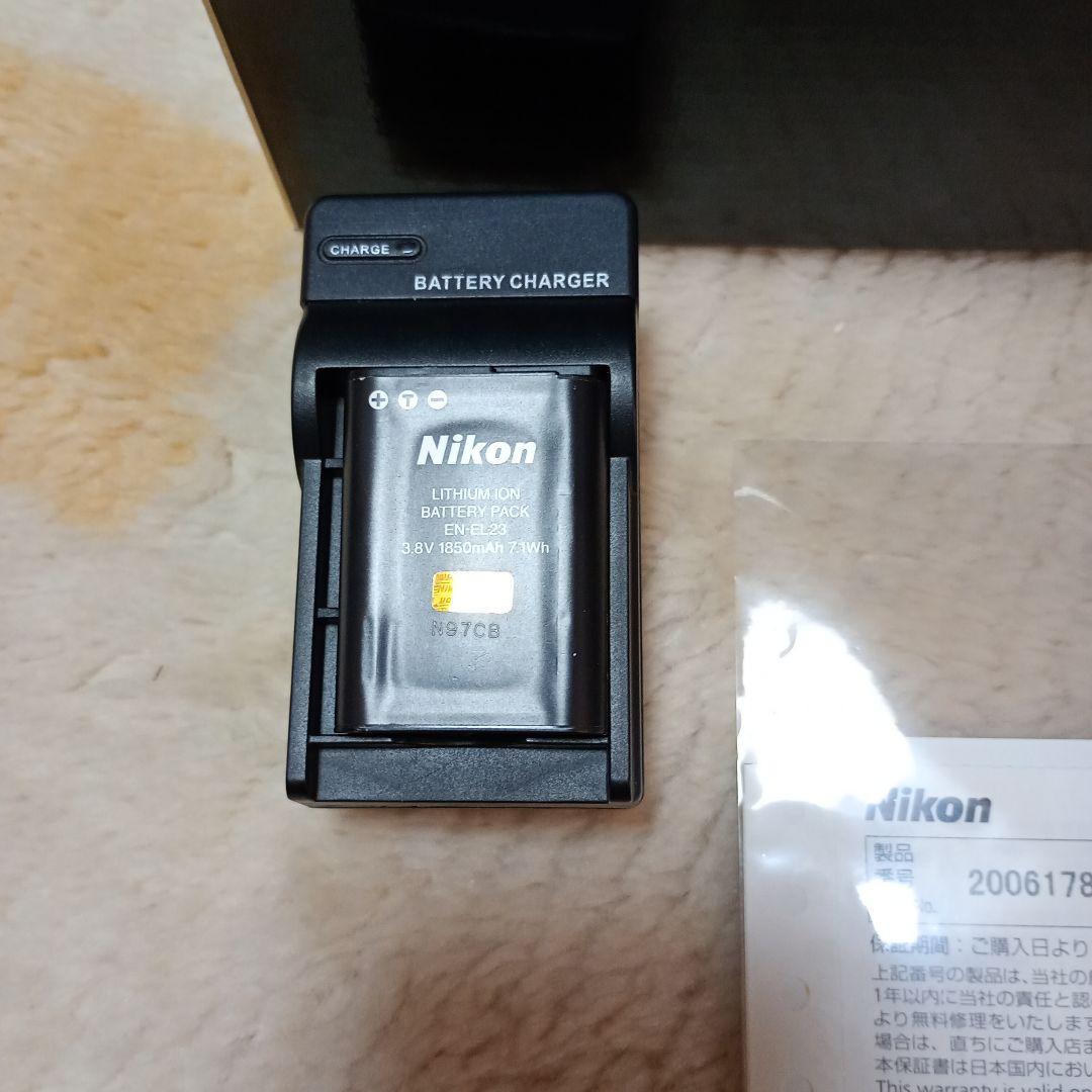 ニコン　COOLPIX P900 未使用に近い！　送料込み！