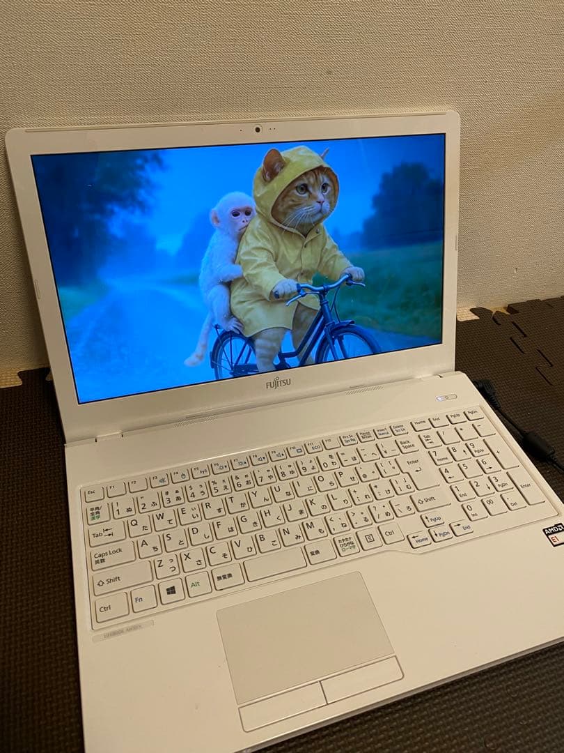 Windowsノート本体 FUJITSU LIFEBOOK AH30/X SSD 256GB