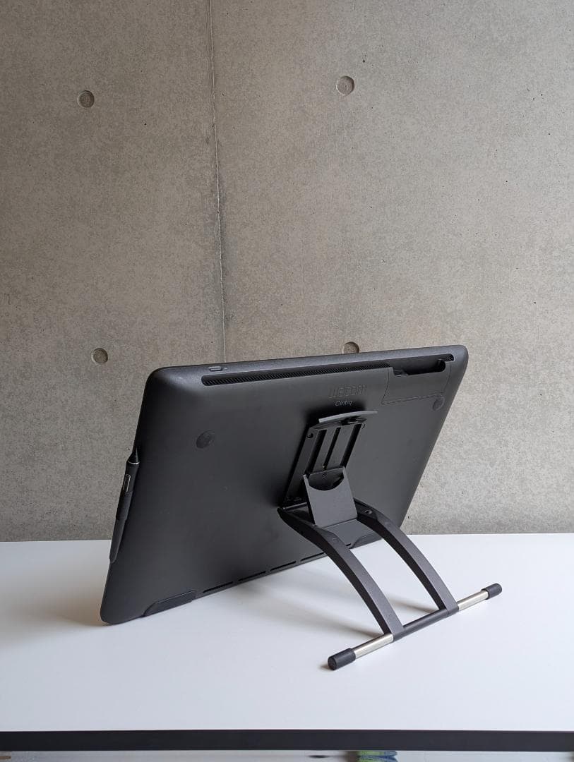 Wacom Cintiq 22 FHD シンティック ペンタブ