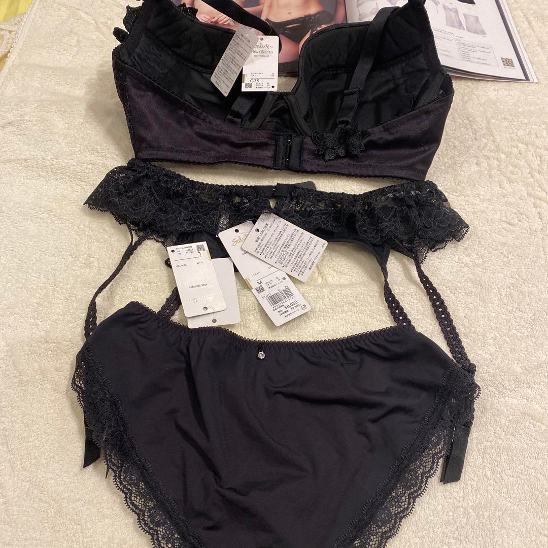 サルート 75Gキューティーハニー ブラックG75&Lショーツ&ガーター
