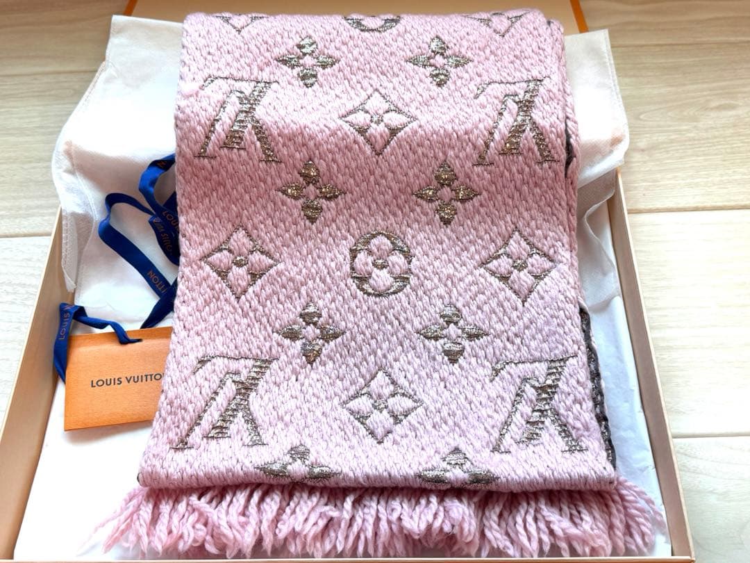ルイ・ヴィトン ピンク マフラー