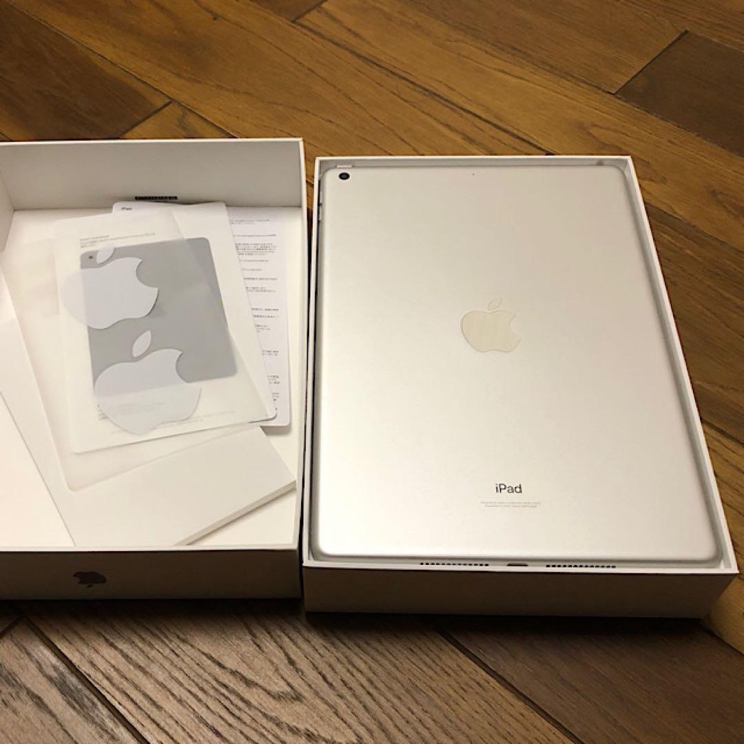 Apple iPad 第9世代 10.2インチ 本体　シルバー