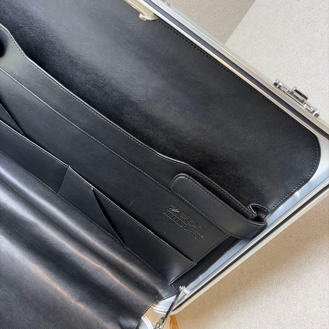 美品　ゼロハリバートン　アタッシュケース　クリアハンドル　アルミ