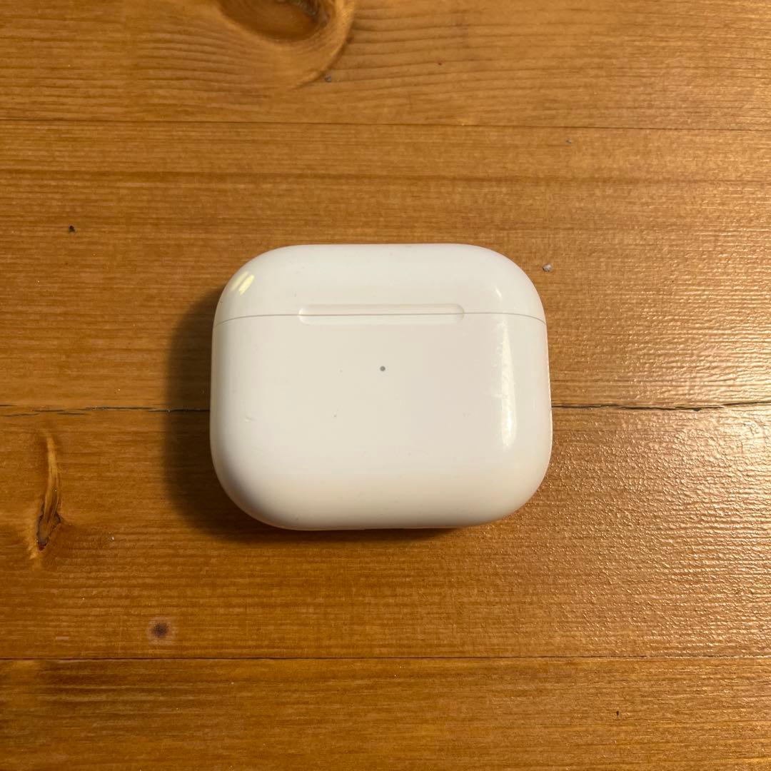 AirPots3 左とケース