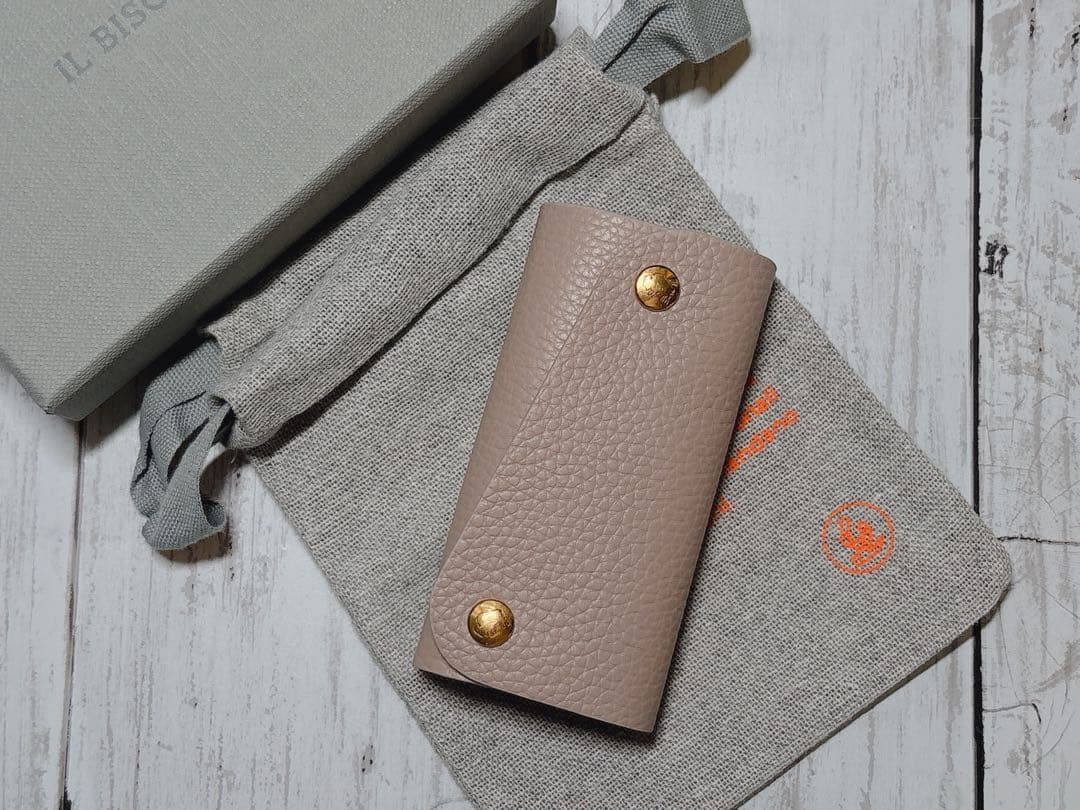 新品 IL BISONTE レザーキーケース ベージュ
