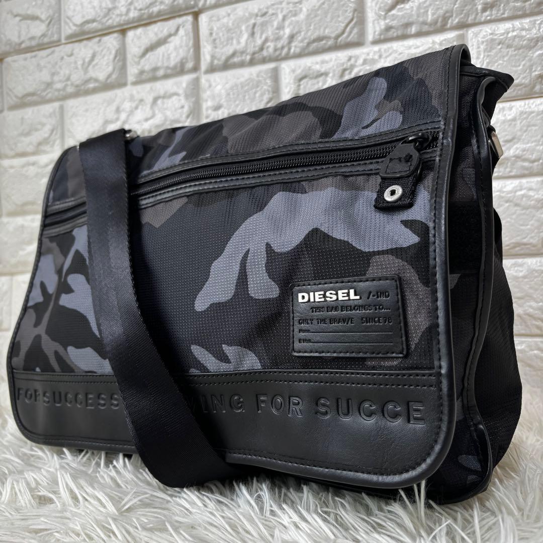 DIESEL✨大容量メッセンジャーバッグ　レザーナイロン　カモフラ　刻印　y2k
