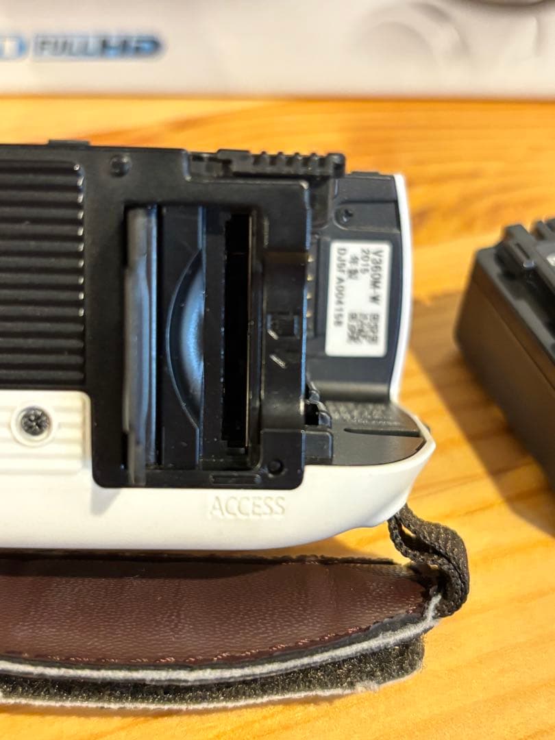 Panasonic FULL HD ビデオカメラ HC-V360M