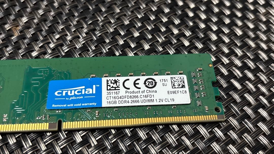 DDR4 メモリ Crucial 16GB+32GB