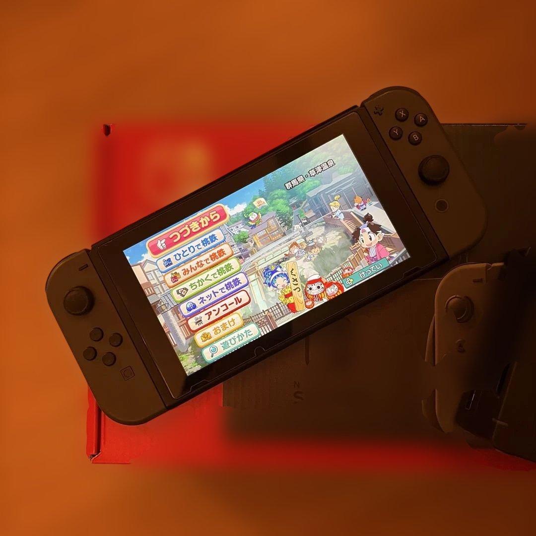 【すぐ遊べるセット】Nintendo Switch 本体 グレー　ソフト付き