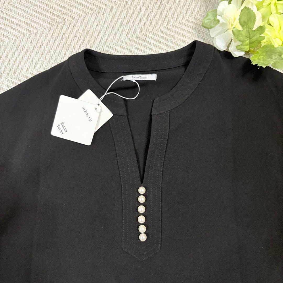 新品タグ付⭐️エマテイラー❤️パール釦キーネックロングスリーブブラウス 黒